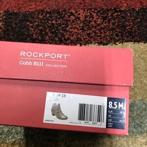 Women Rockport Cobb Hill Bootie 8.5
